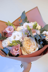 Švelnių, pavasario spalvų puokštė